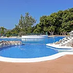 Апартаменти Beachfront Lovely Paraiso Del Sur A106 *