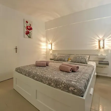 Beachfront Lovely Paraiso Del Sur A106 Адехе